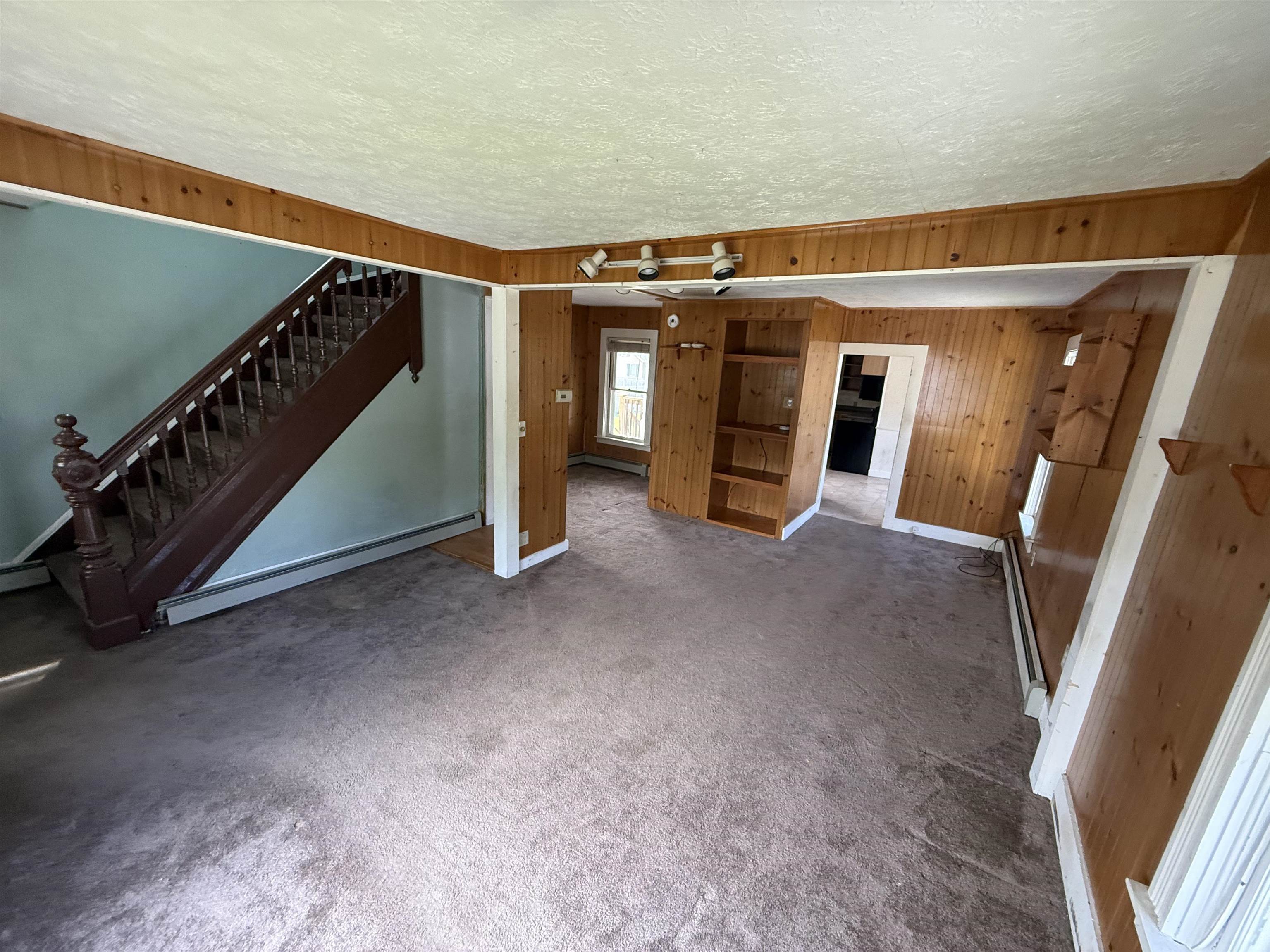 203 Lincoln Avenue Rutland, VT 05701 - Photo 11 of 44