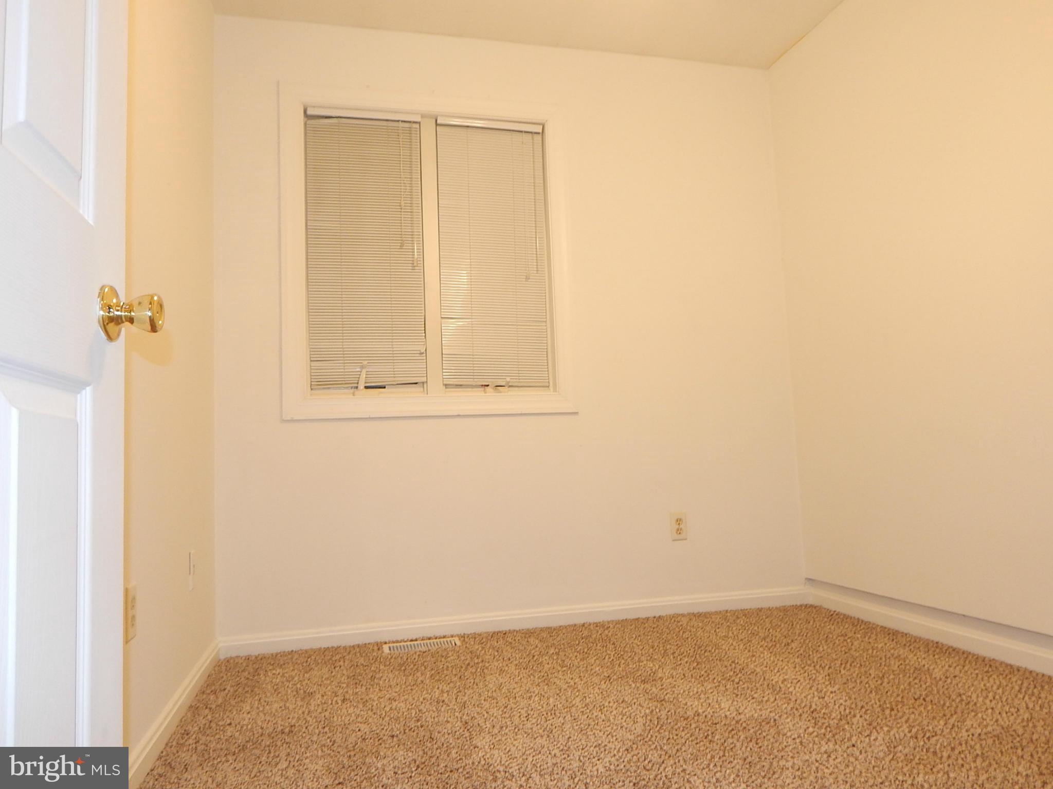 711 Pasadena Road Pasadena, MD 21122 - Photo 15 of 24 Bedroom