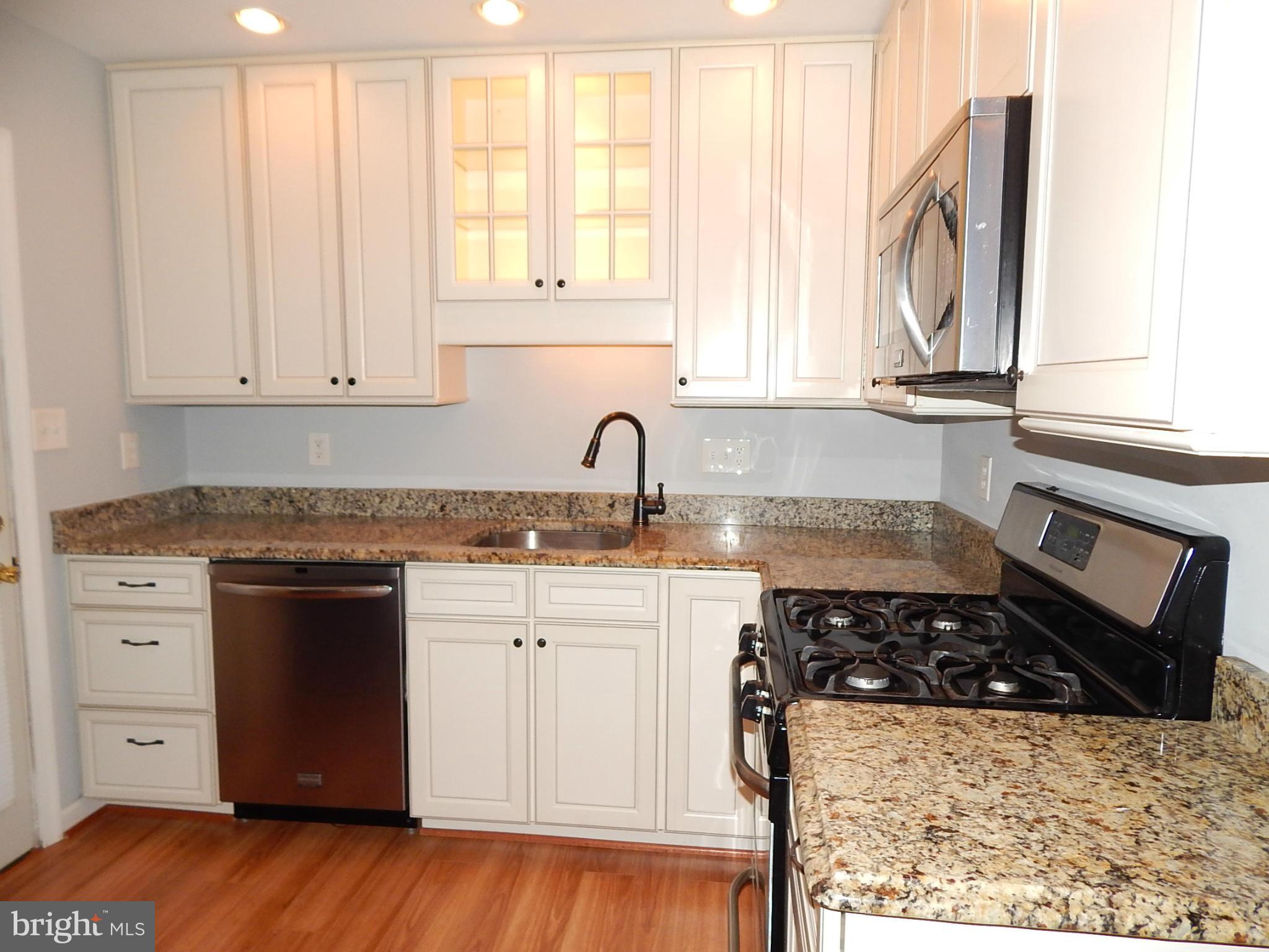 711 Pasadena Road Pasadena, MD 21122 - Photo 20 of 24 Kitchen