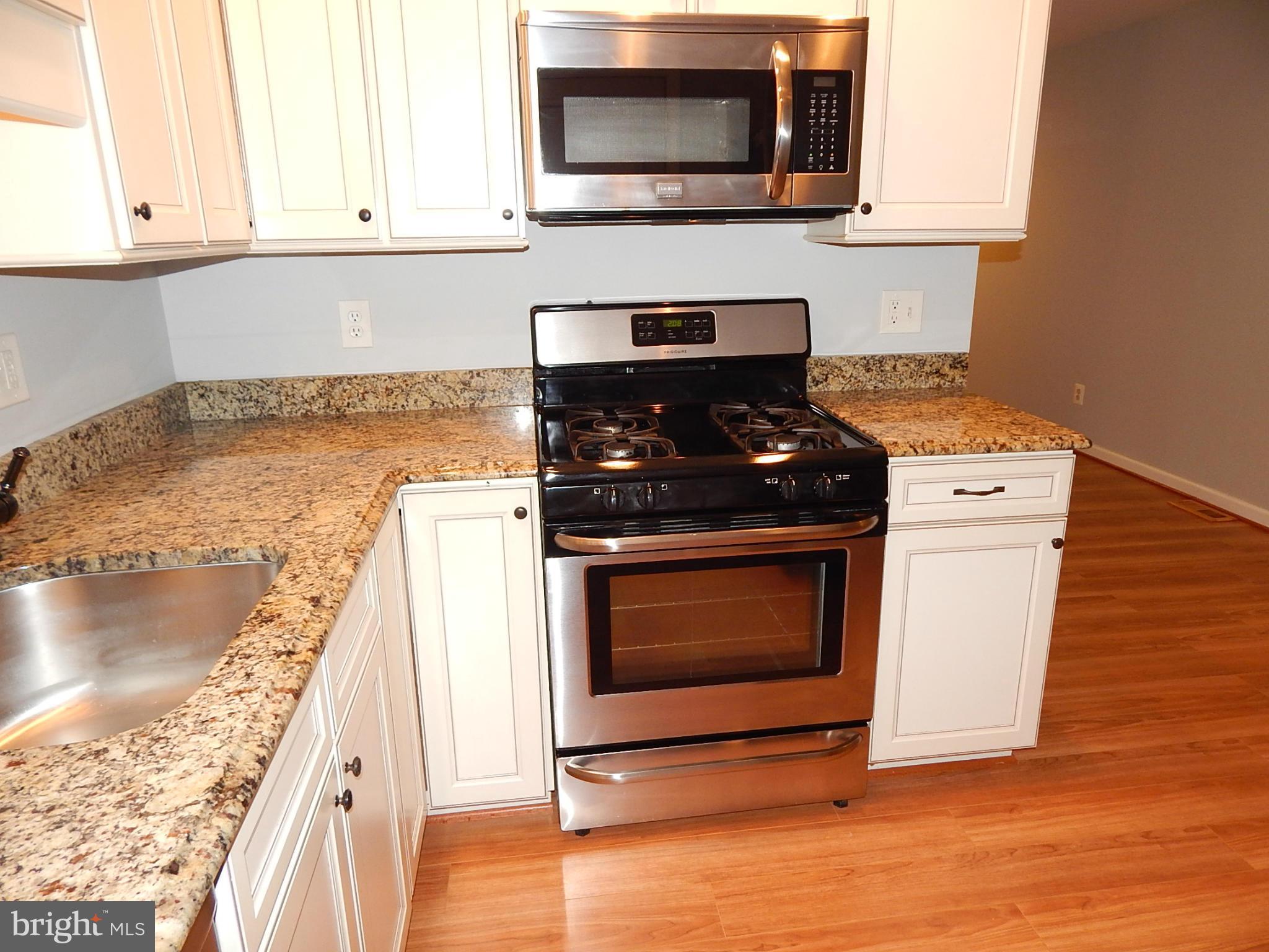 711 Pasadena Road Pasadena, MD 21122 - Photo 9 of 24 Kitchen