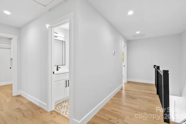 $795,000 | 8 Wildwood Pk Knoll, Unit 39, Weaverville, NC 28787