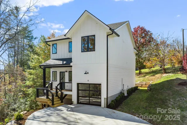 $795,000 | 8 Wildwood Pk Knoll, Unit 39, Weaverville, NC 28787