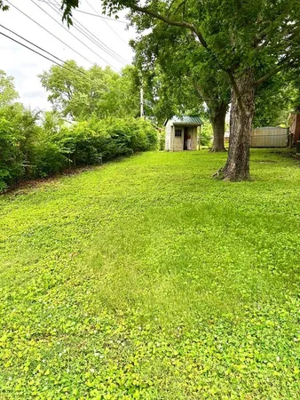 $209,900 | 210 Roney Drive, Hopkinsville, KY 42240