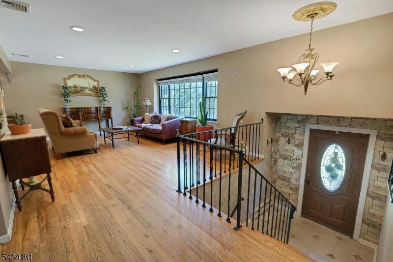 50 Crestwood Road Rockaway, NJ 07866 - Photo 5 of 37