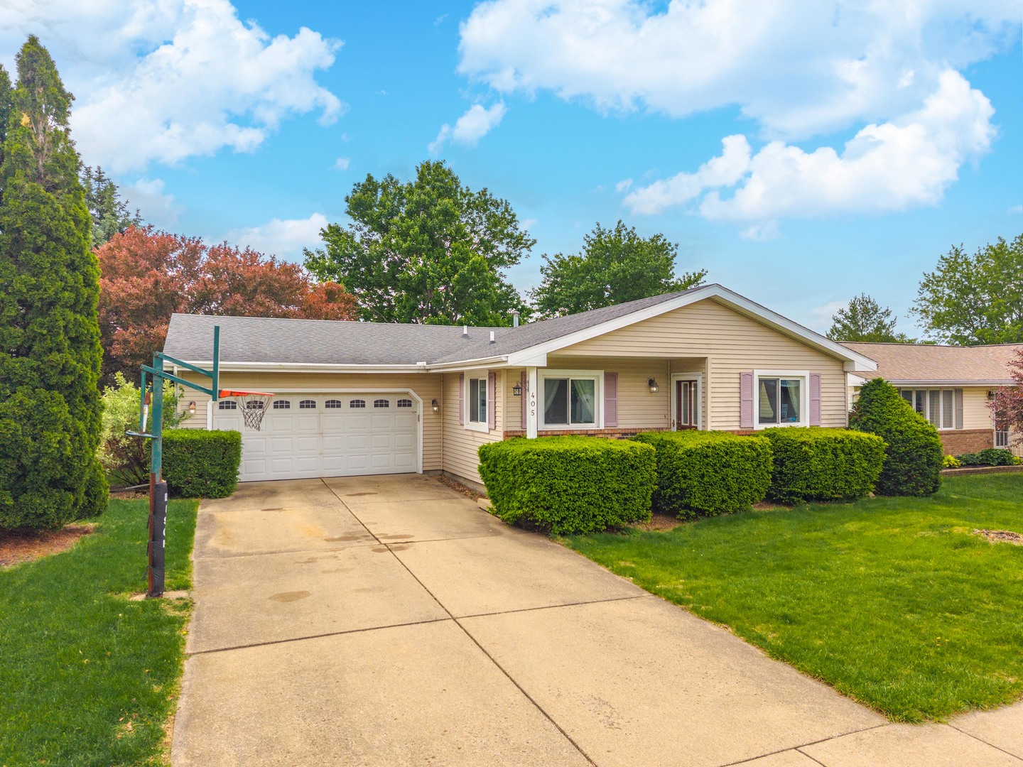 405 Carriage Hills Road Normal, IL 61761 - Photo 1 of 30