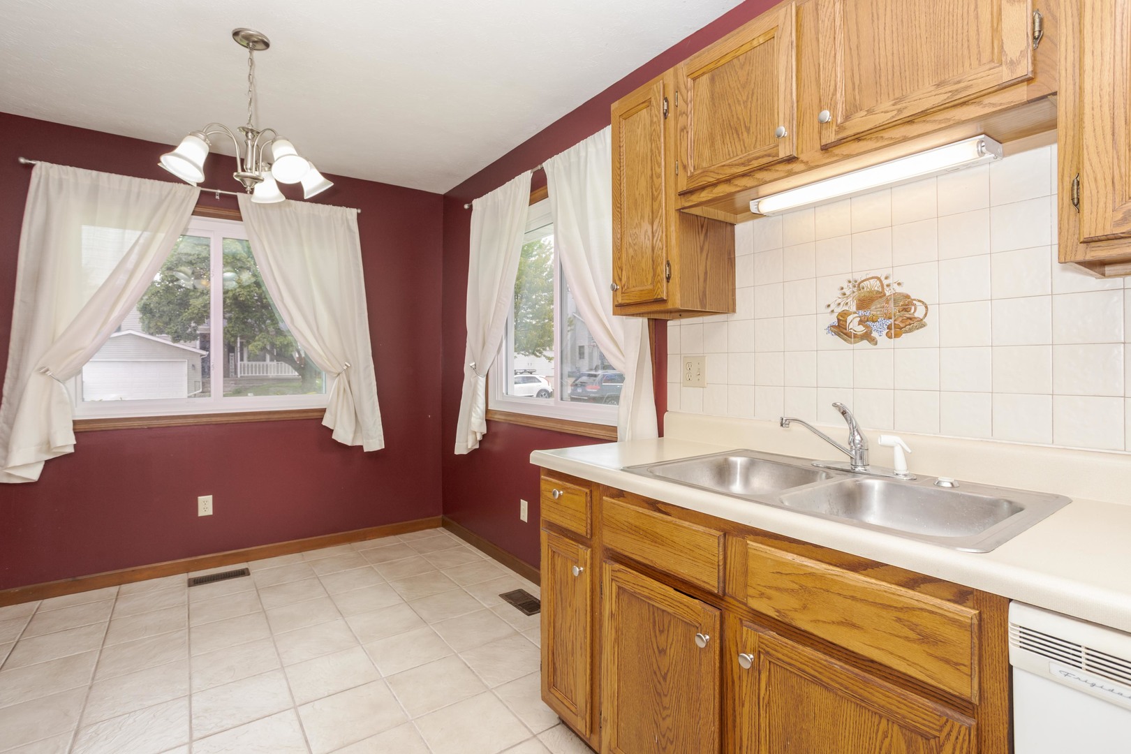 405 Carriage Hills Road Normal, IL 61761 - Photo 11 of 30