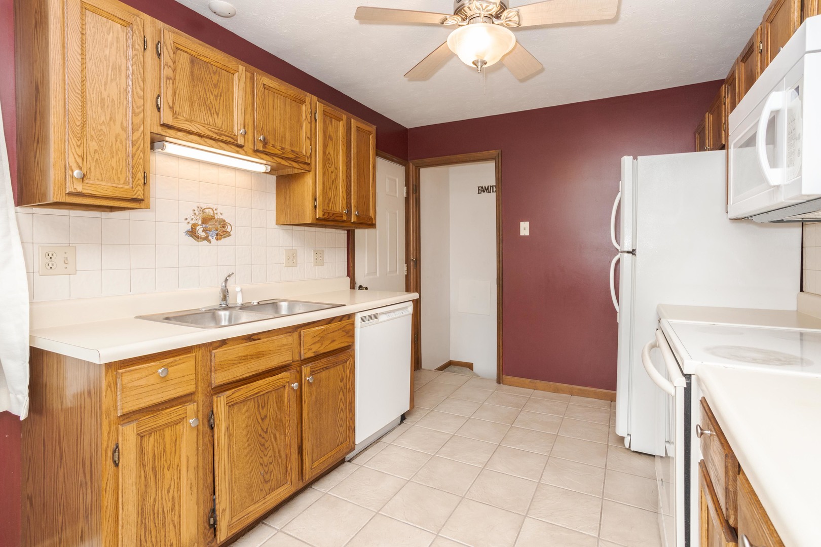 405 Carriage Hills Road Normal, IL 61761 - Photo 8 of 30