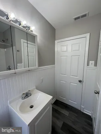 $1,025 | 3611 Ravenwood Avenue, Unit 2, Baltimore, MD 21213