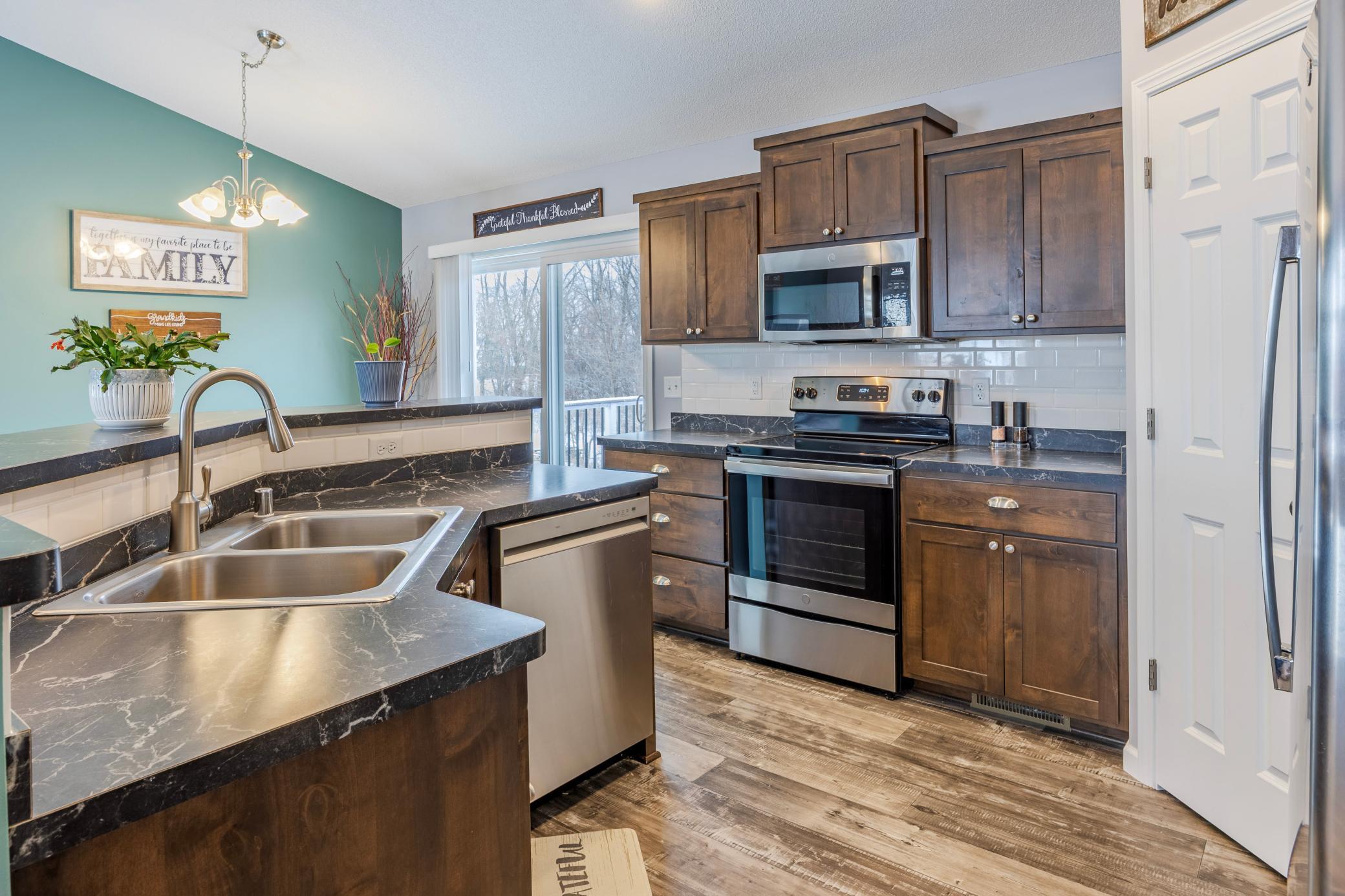 1647 Hidden Trail Mayer, MN 55360 - Photo 6 of 34