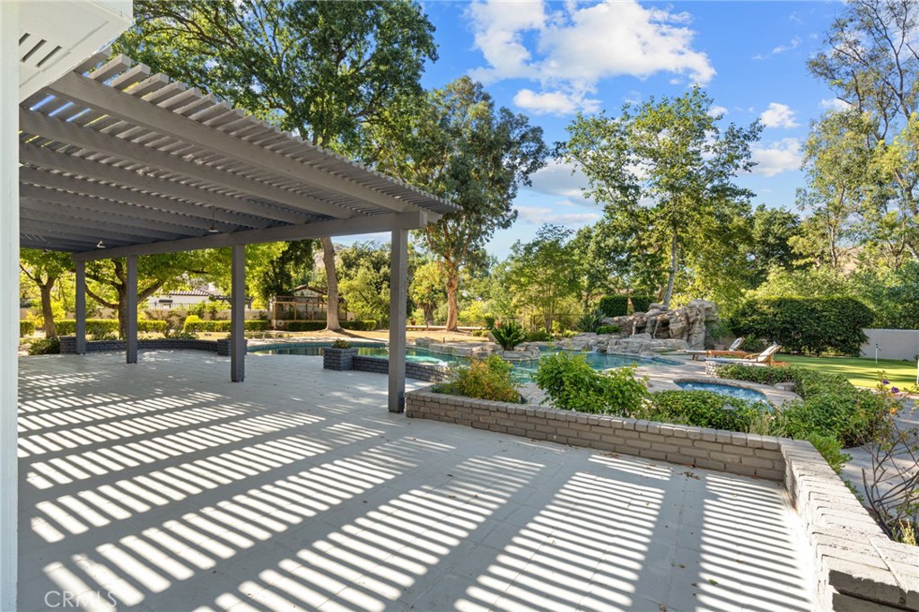 28925 Medea Mesa Road Agoura Hills, CA 91301 - Photo 41 of 67