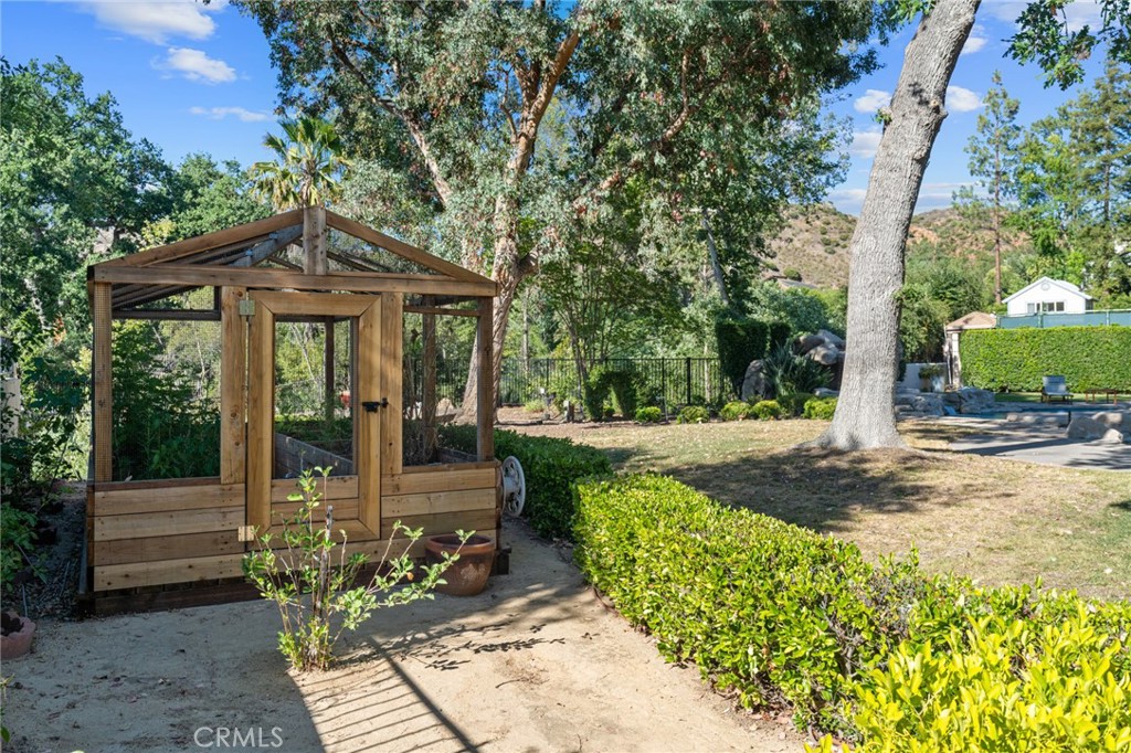 28925 Medea Mesa Road Agoura Hills, CA 91301 - Photo 53 of 67