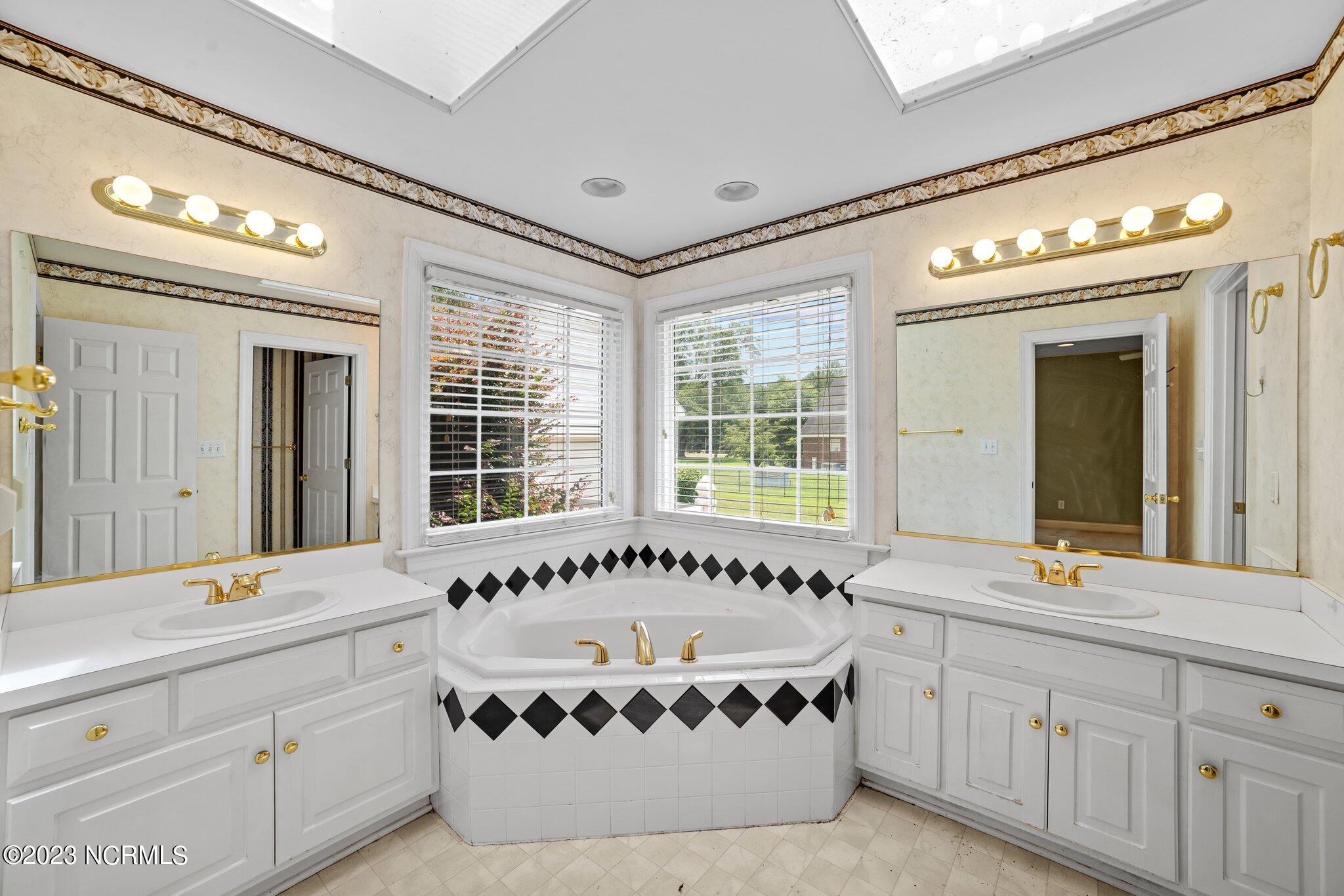5904 Sandford Road Wilson, NC 27896 - Photo 22 of 43 25-web-or-mls-DSC_9856
