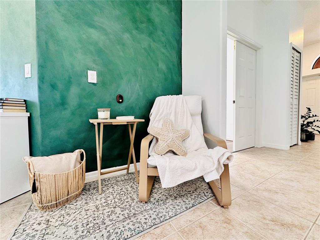 3840 Marietta Way St. Cloud, FL 34772 - Photo 19 of 44 a living room with furniture