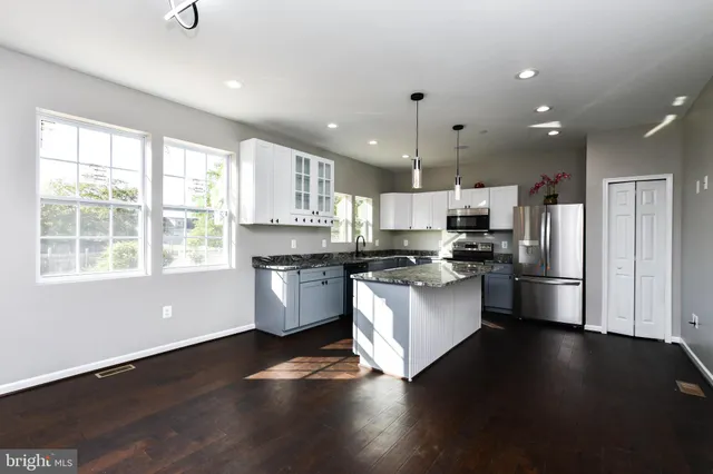 $137,500 | 712 61st Avenue, Capitol Heights, MD 20743