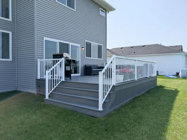$580,000 | 2828 12th Street West, West Fargo, ND 58078
