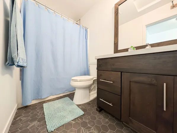 $580,000 | 2828 12th Street West, West Fargo, ND 58078