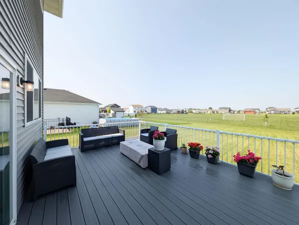 $580,000 | 2828 12th Street West, West Fargo, ND 58078