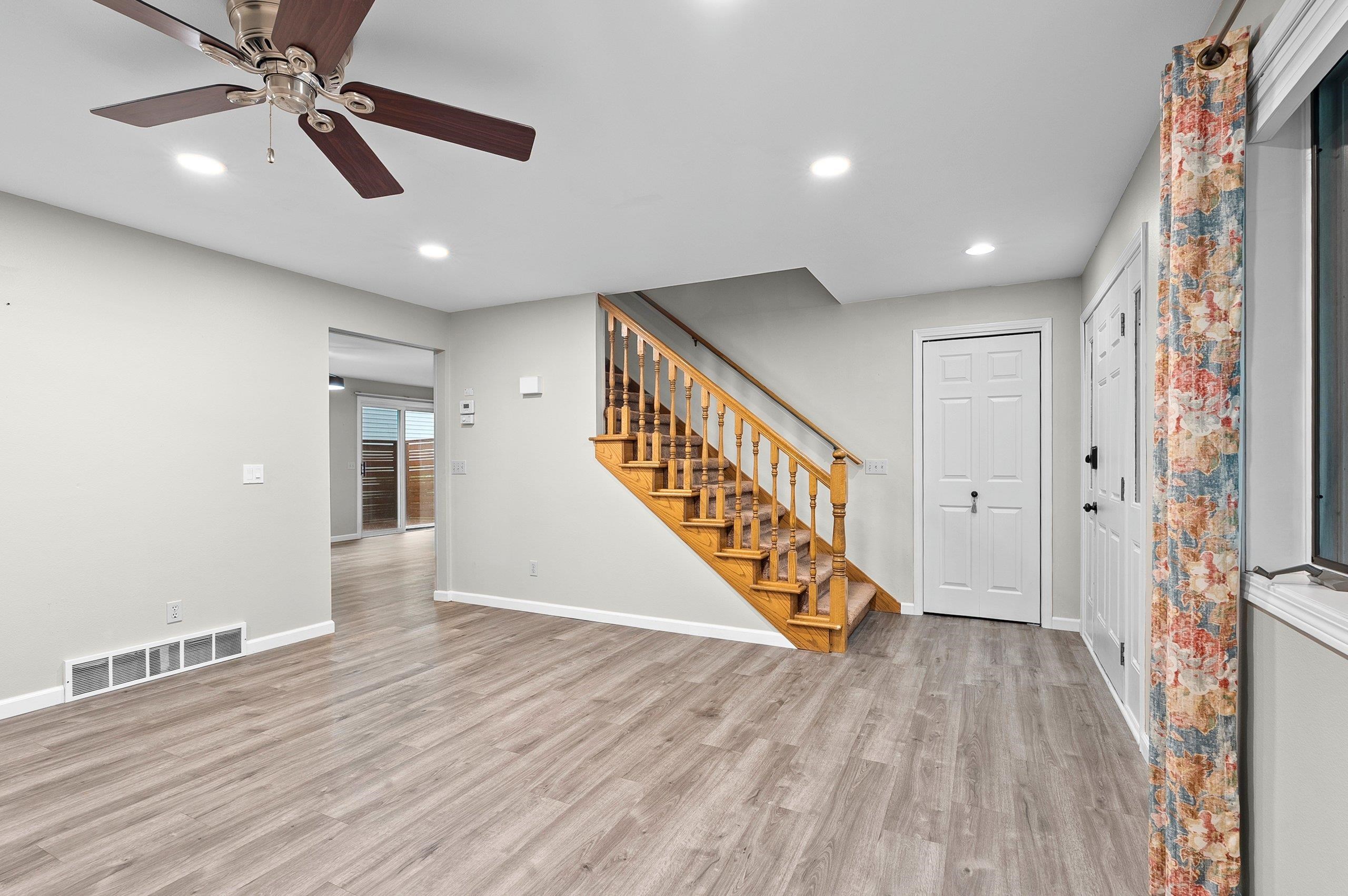 1023 West Ridgeview Drive Appleton, WI 54914 - Photo 7 of 71
