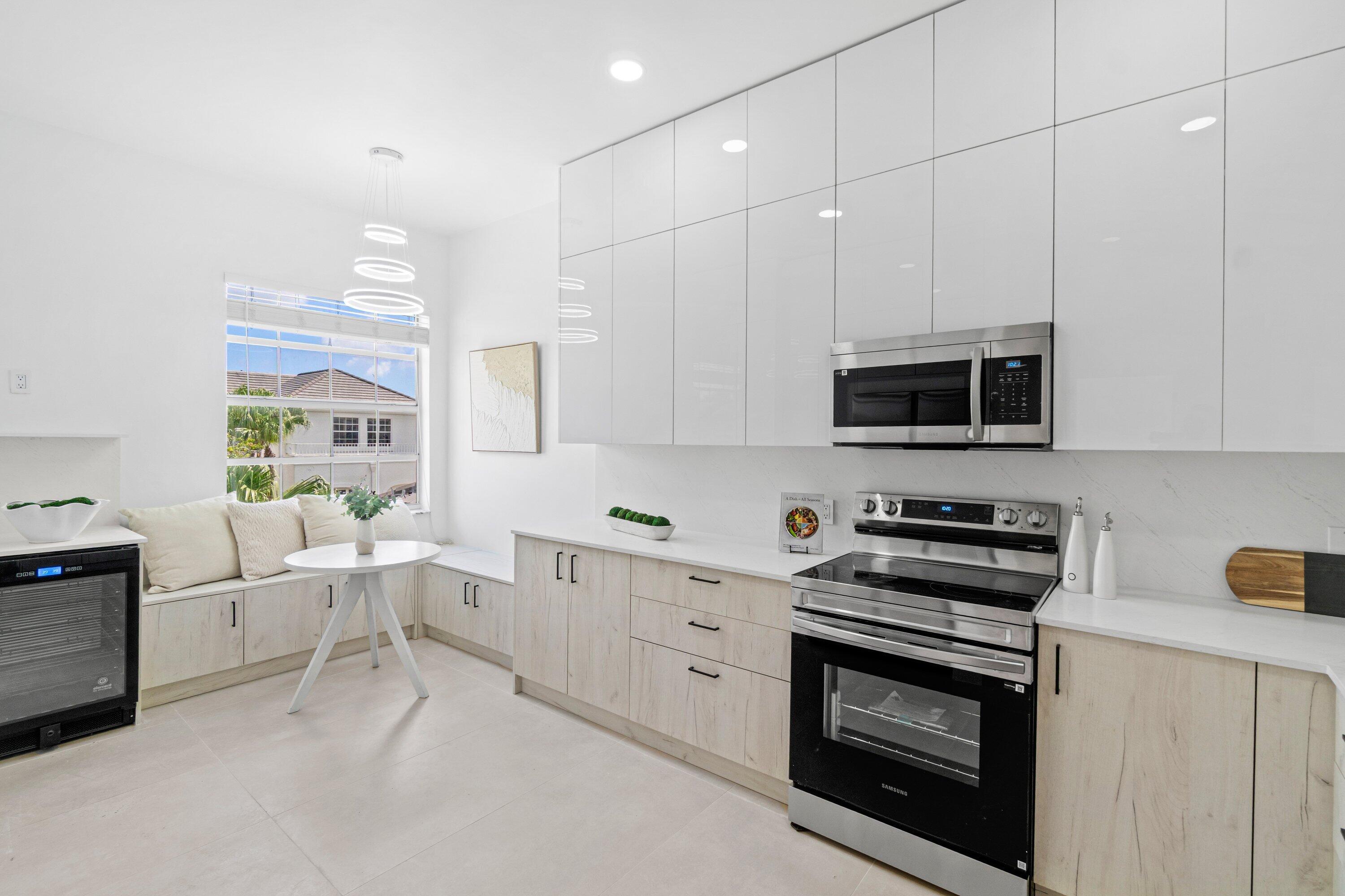5166 Lake Catalina Drive, Unit D Boca Raton, FL 33496 - Photo 10 of 57 Kitchen