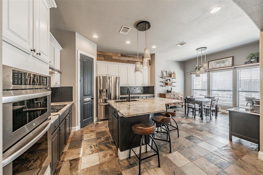 209 Thistle Ridge Denton, TX 76210 - Photo 10 of 40
