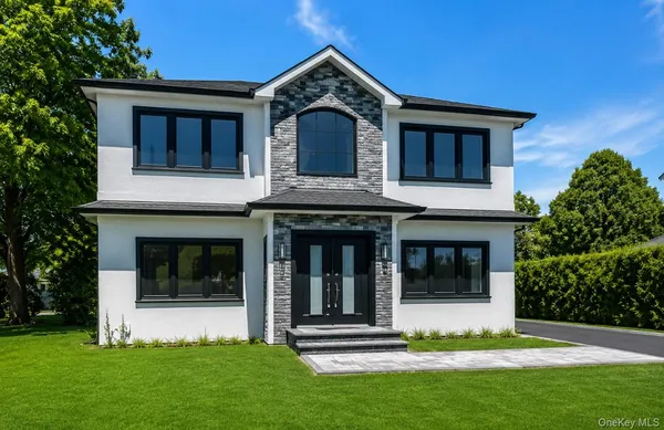 $1,788,000 | 118 West Cherry Street, Hicksville, NY 11801