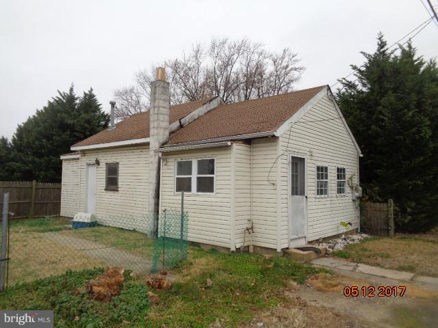 2406 Sparrows Point Road Baltimore, MD 21219 - Photo 20 of 23 Exterior (Front)