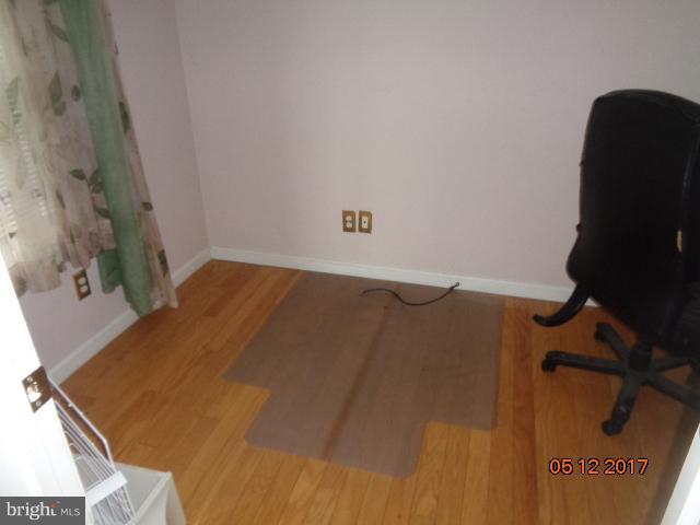 2406 Sparrows Point Road Baltimore, MD 21219 - Photo 6 of 23 Family Room