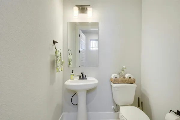 $2,895 | 8302 Corrigan Pass, Austin, TX 78744