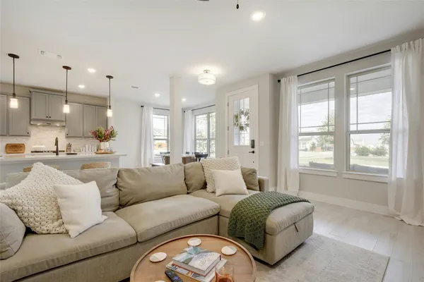 $2,895 | 8302 Corrigan Pass, Austin, TX 78744