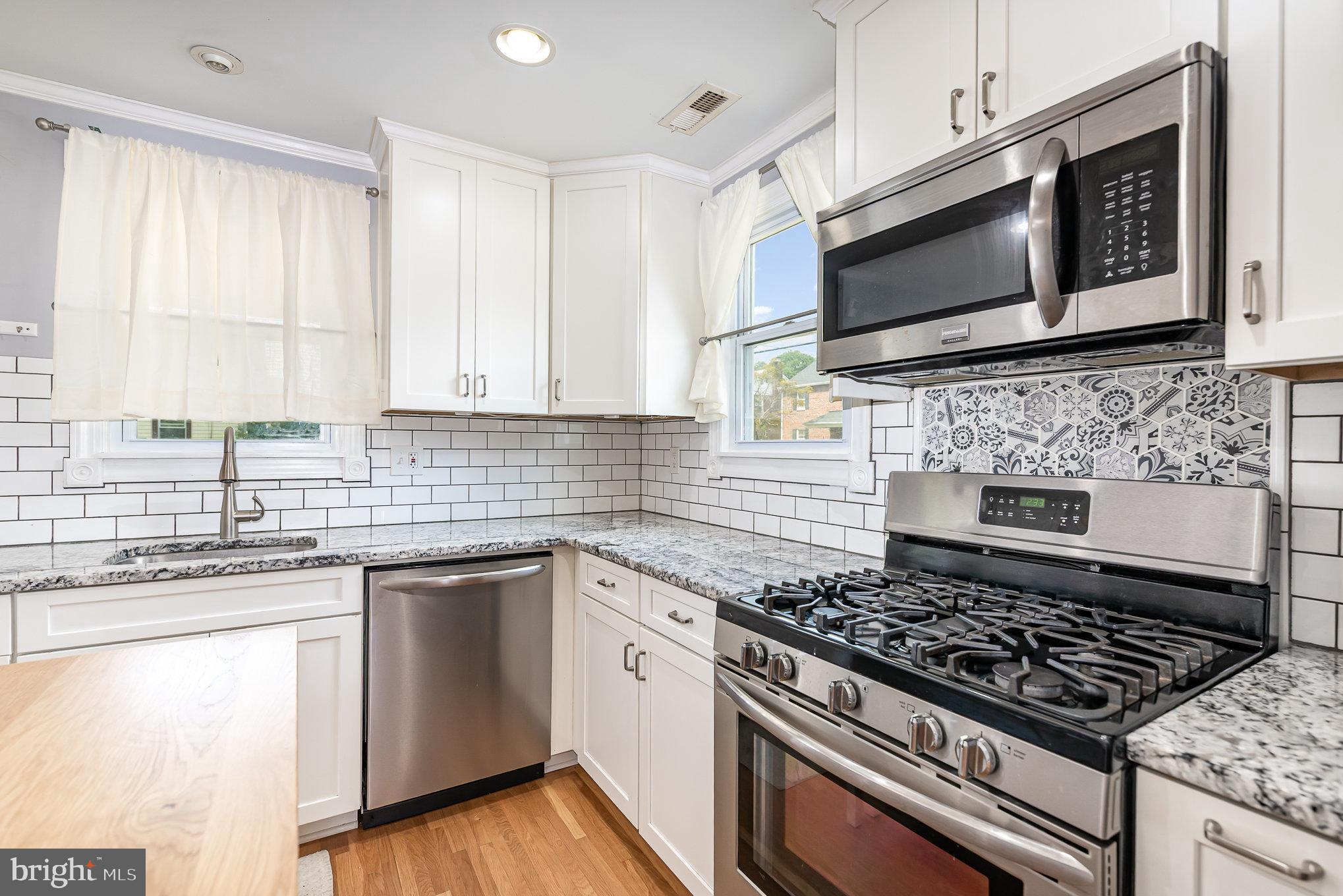 8308 Wilson Avenue Baltimore, MD 21234 - Photo 11 of 24