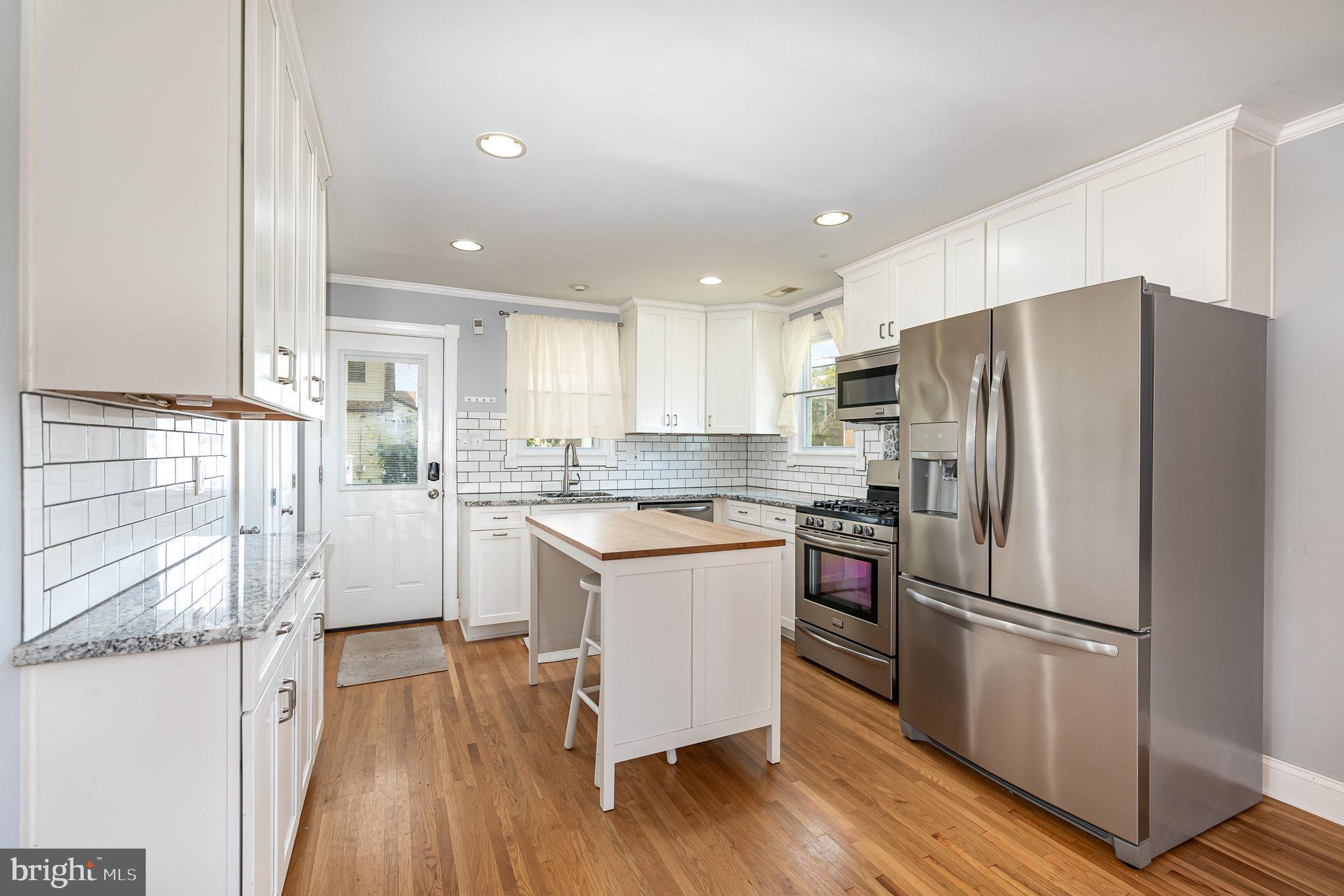 8308 Wilson Avenue Baltimore, MD 21234 - Photo 12 of 24