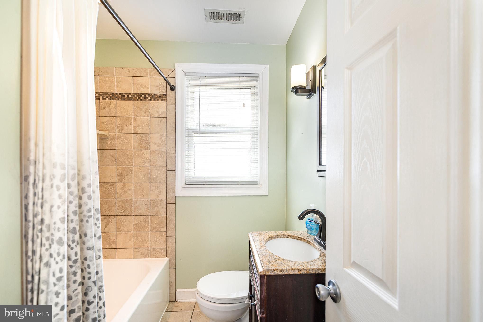 8308 Wilson Avenue Baltimore, MD 21234 - Photo 13 of 24