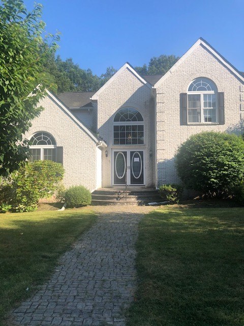75 Fox Ridge Drive Cranston, RI 02921 - Photo 1 of 13 Gallery Image 1