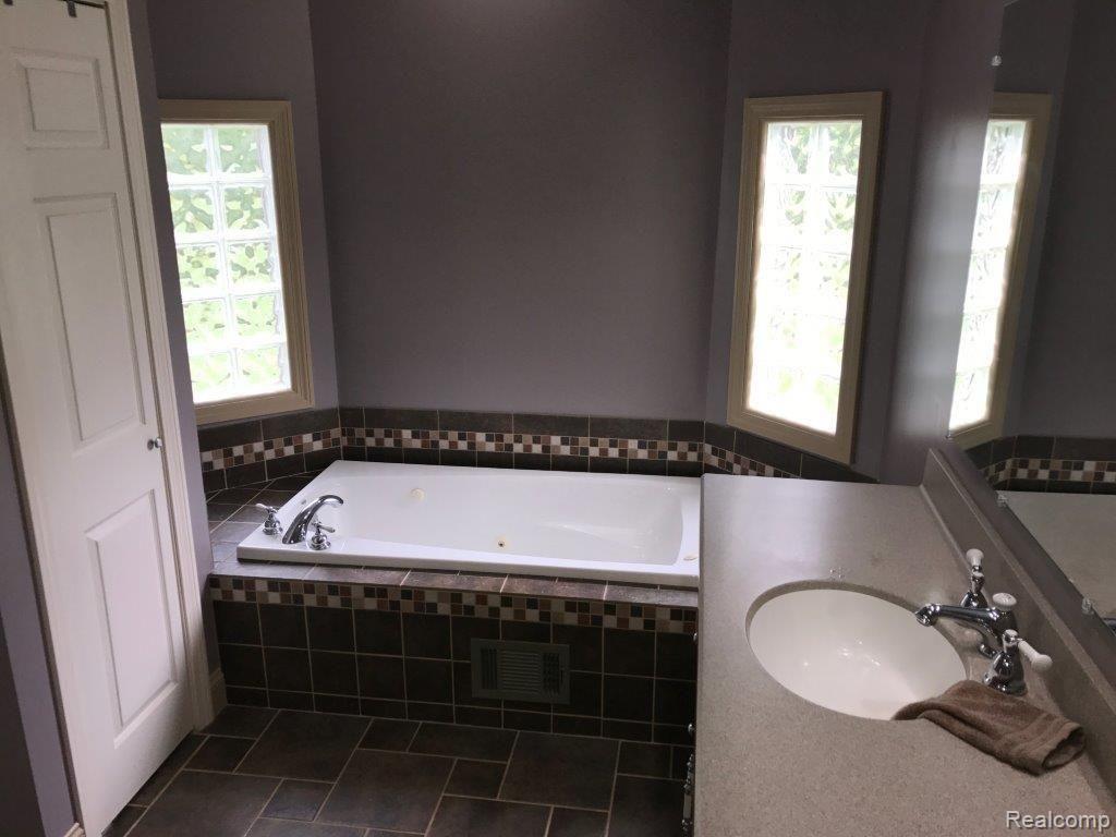 1768 Gray Road Lapeer, MI 48446 - Photo 17 of 35 5F2B46C2-F93C-4F40-BC5E-E74FA1C3166A.JPG