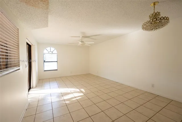 $3,000 | 4205 Village Drive, Unit D, Delray Beach, FL 33445