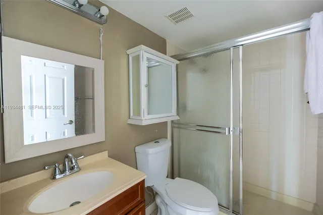 $3,000 | 4205 Village Drive, Unit D, Delray Beach, FL 33445