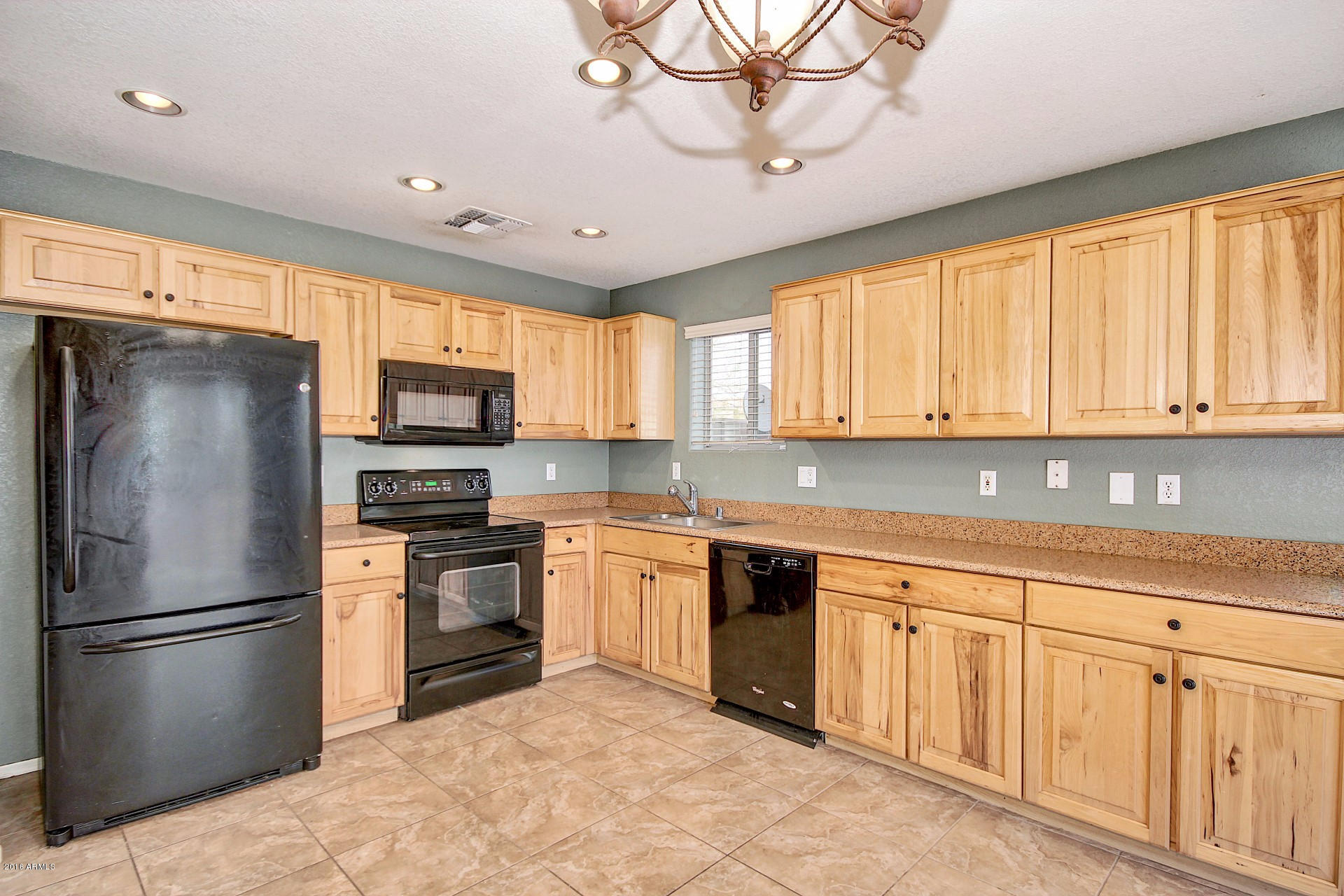 17533 West Calavar Road Surprise, AZ 85388 - Photo 8 of 32 Calavar (8)