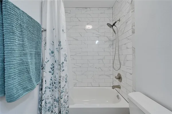 $1,175 | 1111 West 10th Street, Unit 204, Austin, TX 78703