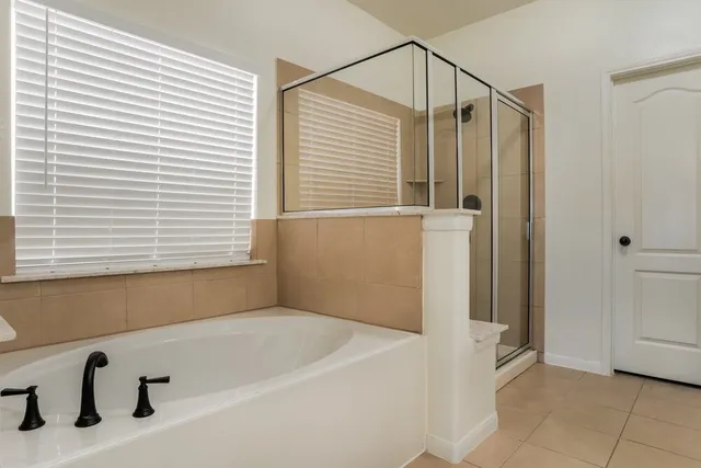 $2,300 | 8343 Broadleaf Avenue, Baytown, TX 77521