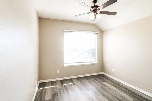 $2,215 | 8343 Broadleaf Avenue, Baytown, TX 77521