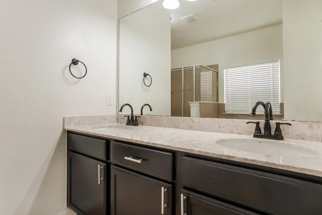 $2,300 | 8343 Broadleaf Avenue, Baytown, TX 77521