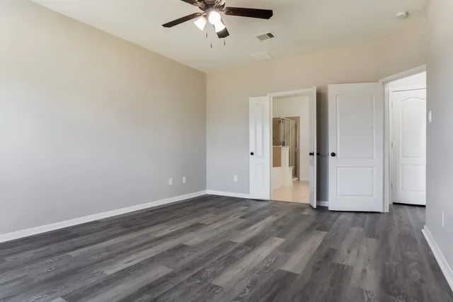 $2,300 | 8343 Broadleaf Avenue, Baytown, TX 77521