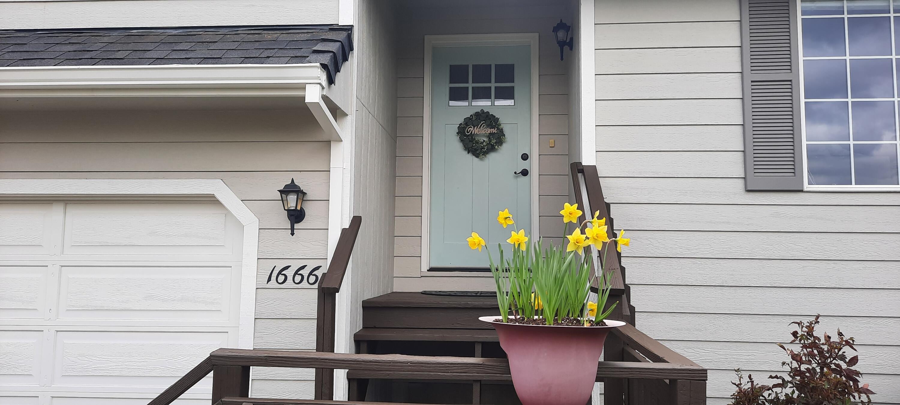 1666 Harbeck Road Grants Pass, OR 97527 - Photo 2 of 24 1666 entry