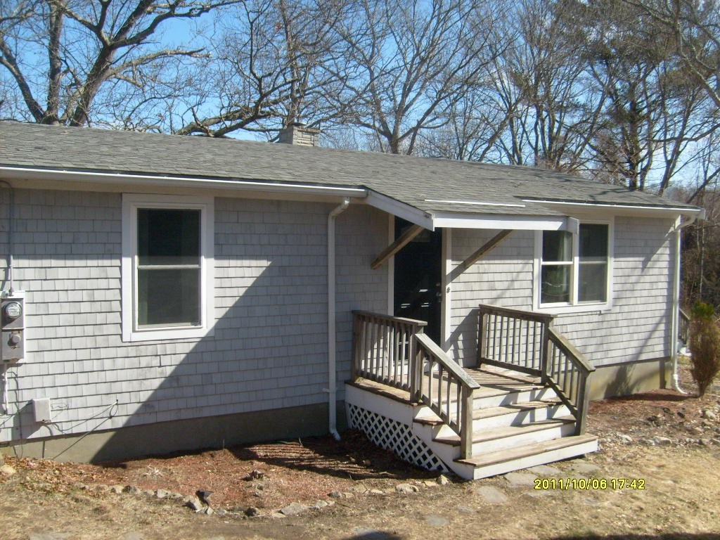 78 Fish Road Tiverton, RI 02878 - Photo 14 of 17