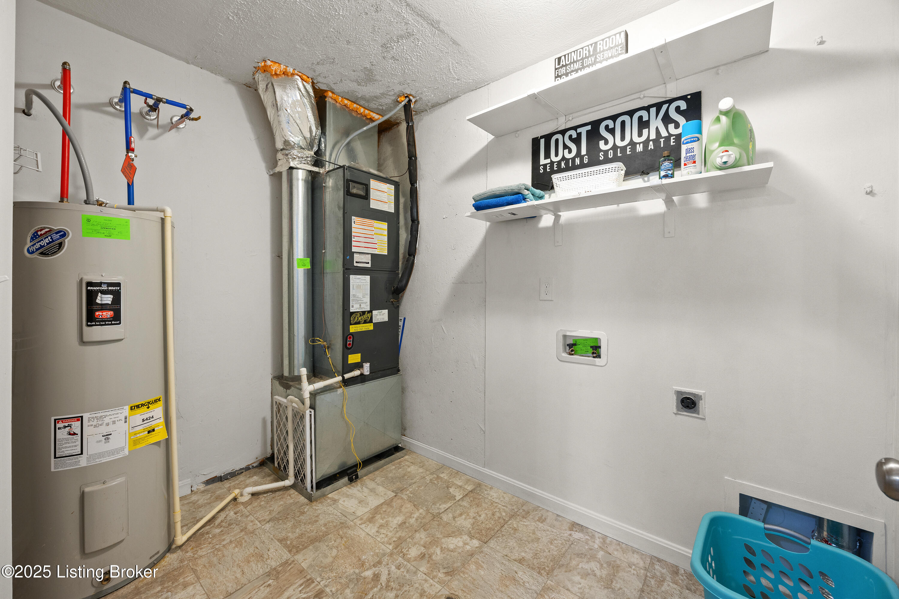 8500 Splendid Point Louisville, KY 40229 - Photo 24 of 39 Laundry