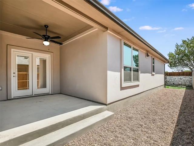a view of a house with porch