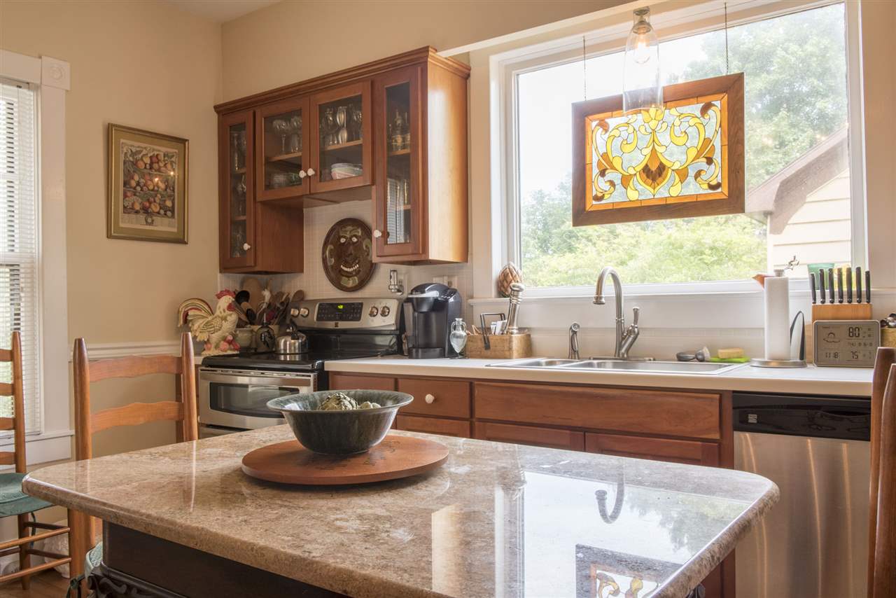 233 East Rockingham Street Elkton, VA 22827 - Photo 8 of 27 Gallery Image 8