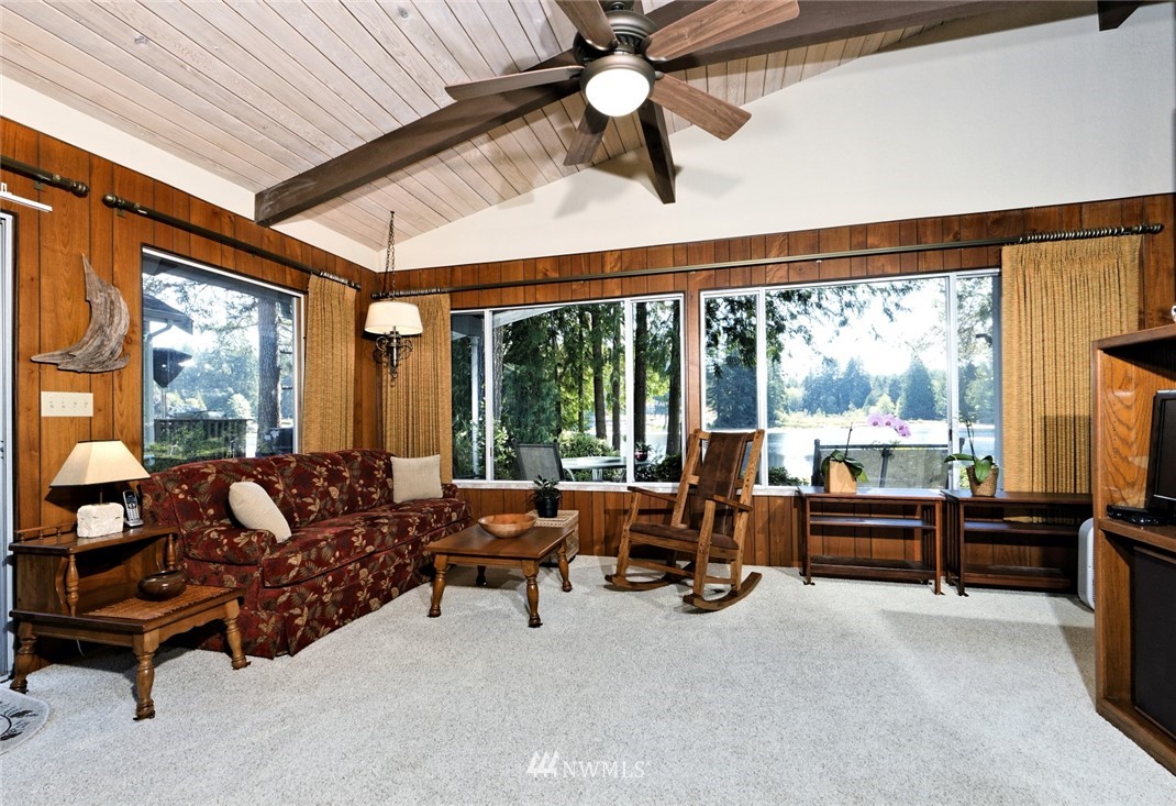 644 East Pickering Road Shelton, WA 98584 - Photo 3 of 25 Gallery Image 3