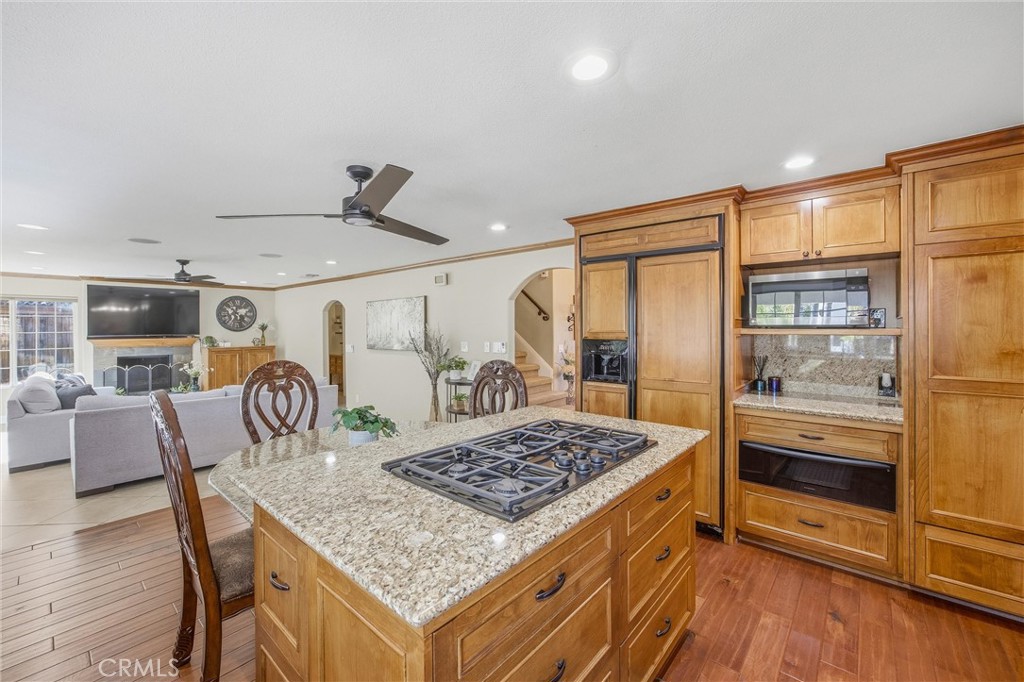 215 San Rafael Street Redlands, CA 92373 - Photo 13 of 75 Counter top stove & a separate warming oven