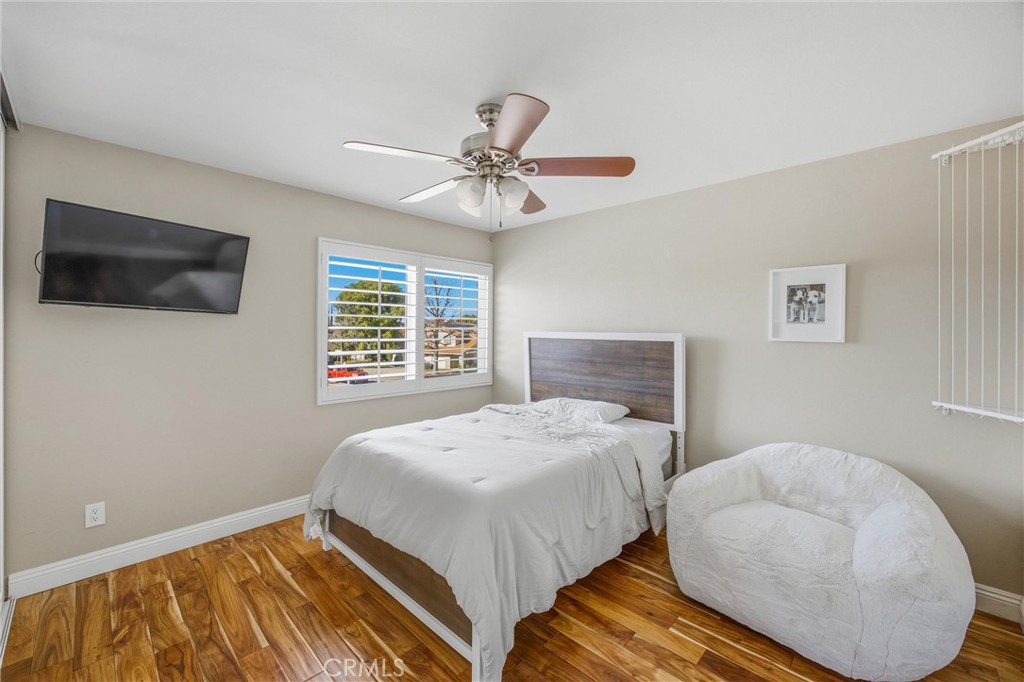 215 San Rafael Street Redlands, CA 92373 - Photo 23 of 75 1st Upstairs Bedroom